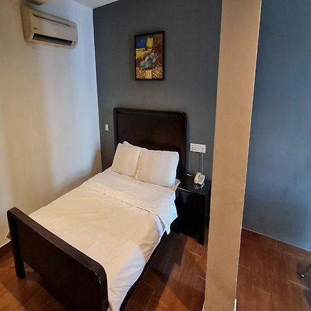 Hotel O Crossroads Hotel Куала-Лумпур Экстерьер фото