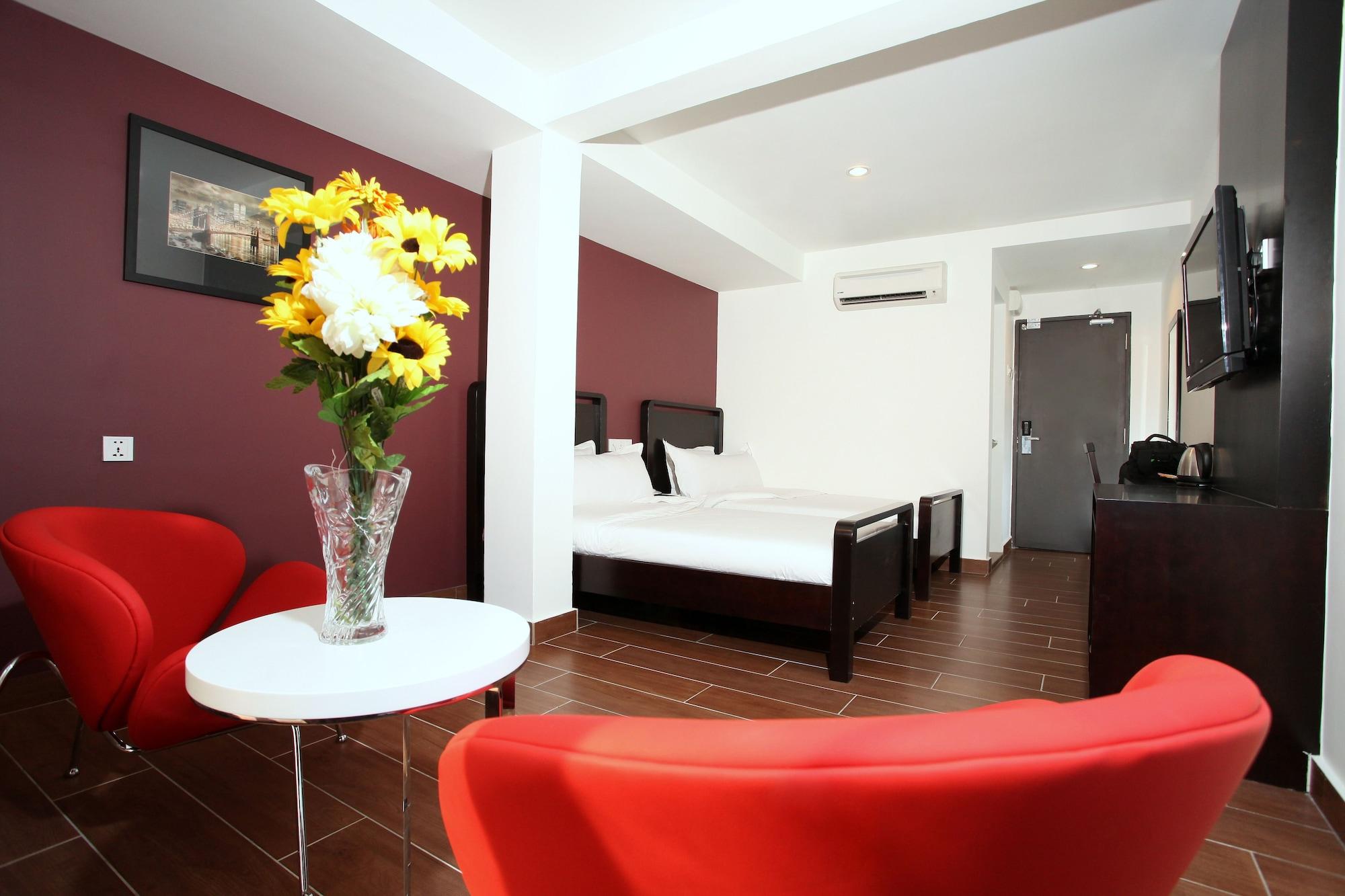Hotel O Crossroads Hotel Куала-Лумпур Экстерьер фото