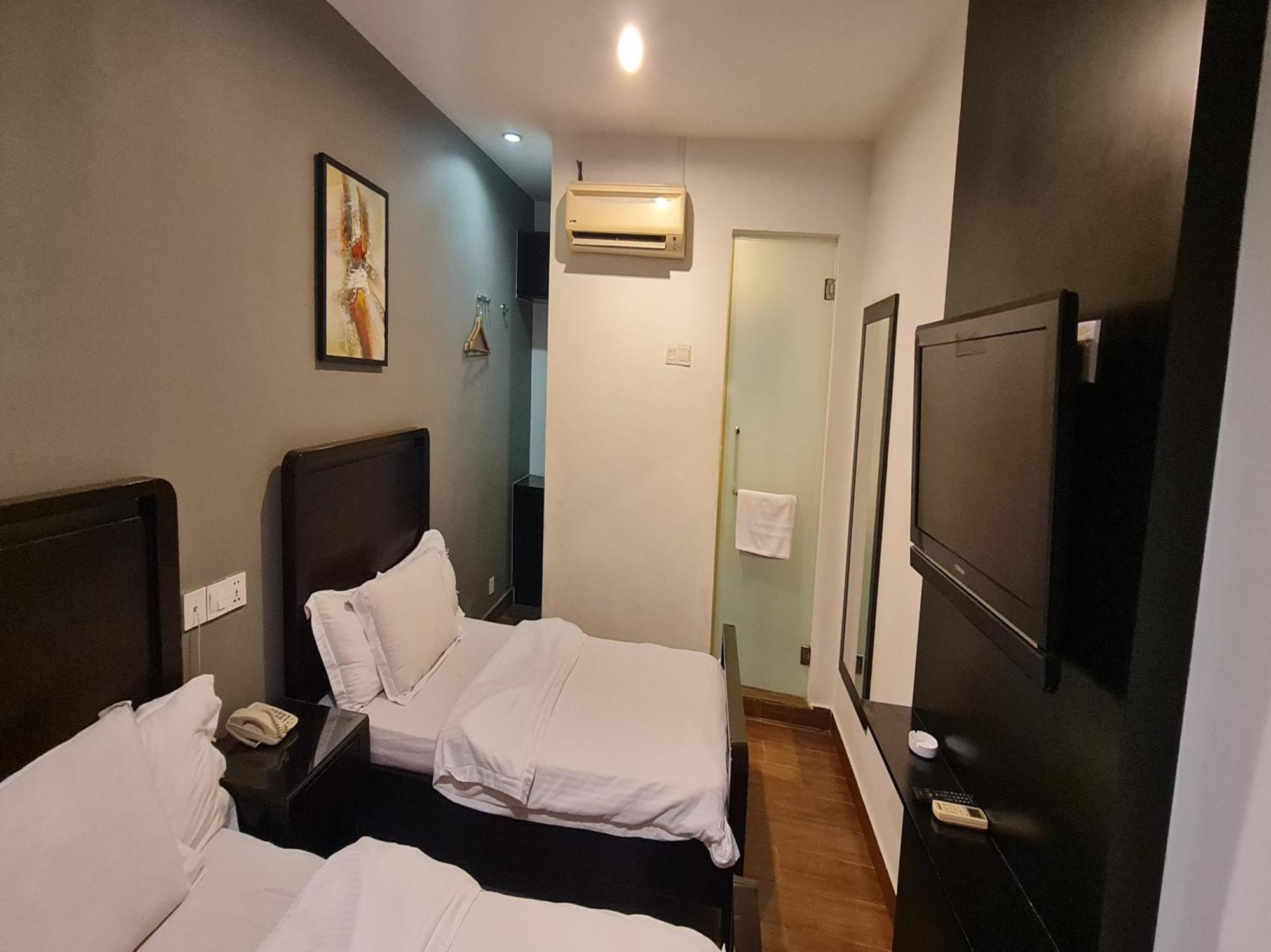 Hotel O Crossroads Hotel Куала-Лумпур Экстерьер фото