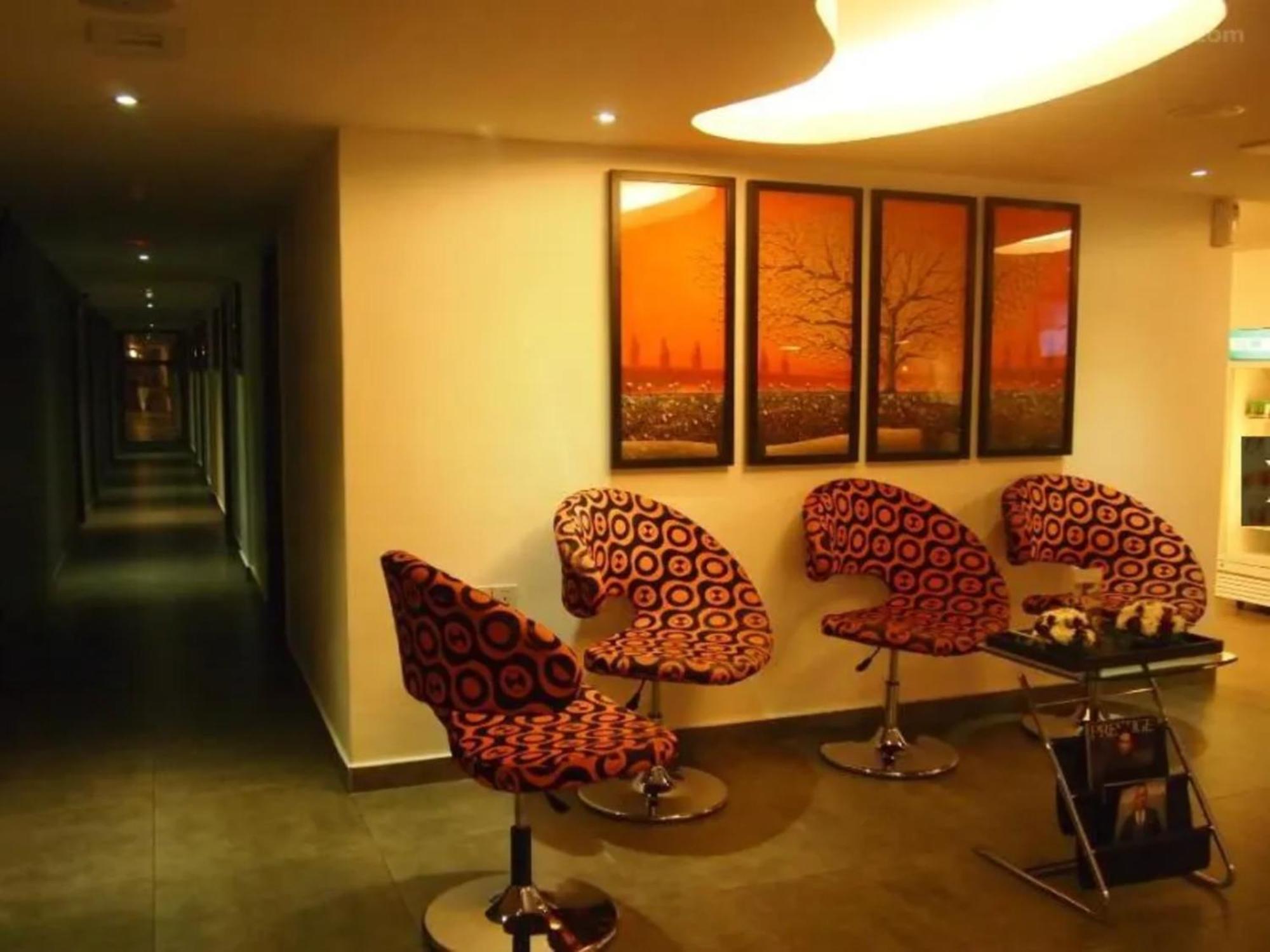 Hotel O Crossroads Hotel Куала-Лумпур Экстерьер фото