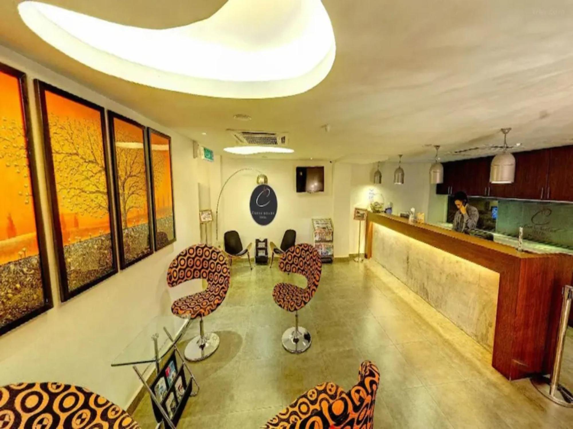 Hotel O Crossroads Hotel Куала-Лумпур Экстерьер фото