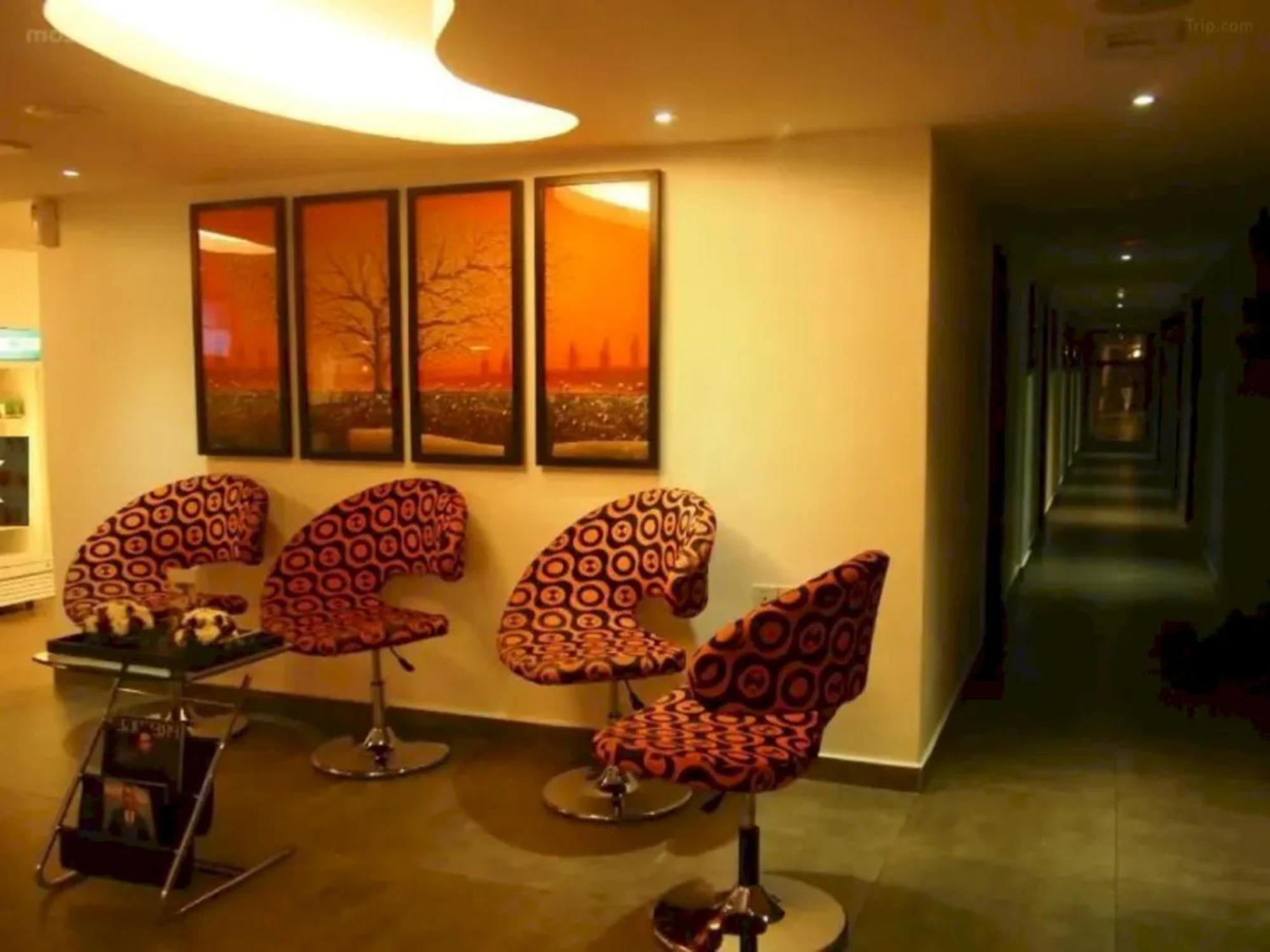 Hotel O Crossroads Hotel Куала-Лумпур Экстерьер фото